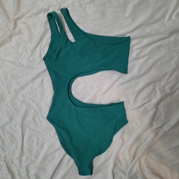 Green One Shoulder Cutout One-Piece Swimsuit by Sisterly Swimwear - Picture 3 of 8